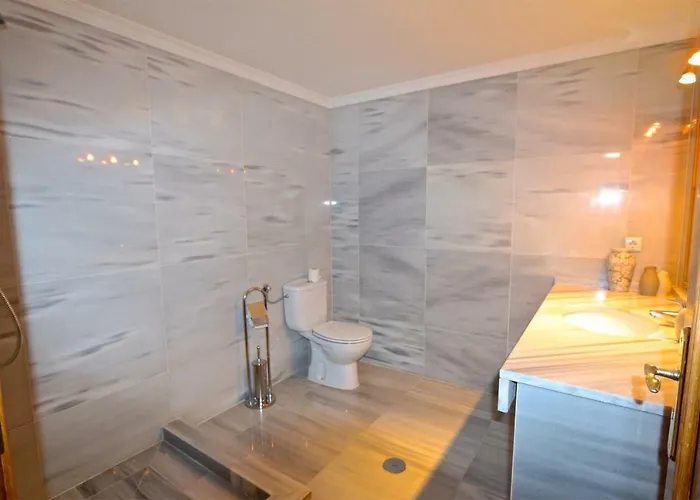 Heloise 139 - Clever Details 빌라모라