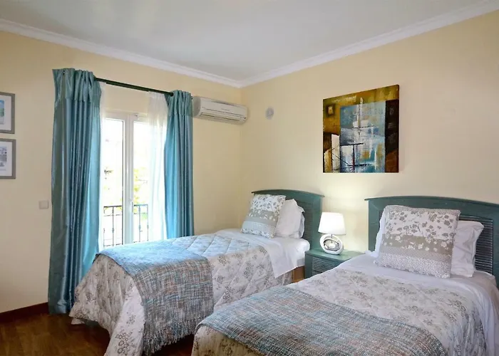 Heloise 139 - Clever Details 빌라